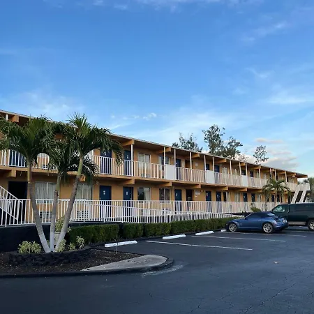 Budget Inn-3